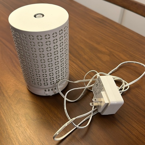 Aromatherapy Diffuser - Picture 2 of 4